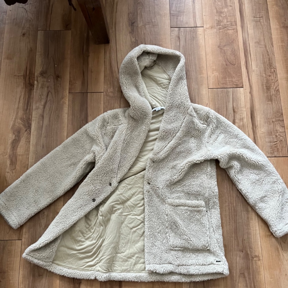 Fuzzy jacket - Picture 2 of 2